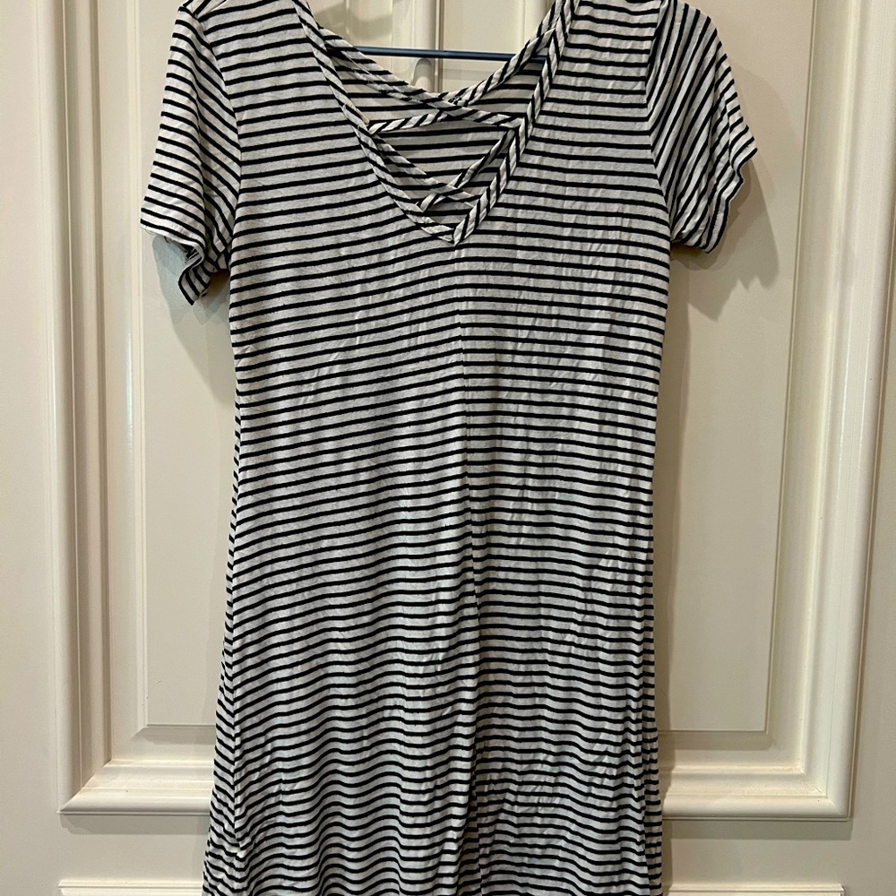 Black & white striped t-shirt dress M